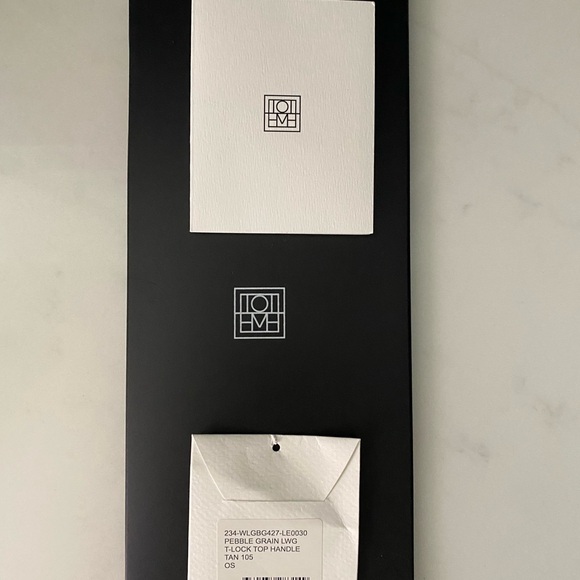 TOTEME T-LOCK TOP HANDLE BAG-in tan Excellent condition - Picture 5 of 9